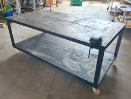 TAVOLO DA OFFICINA CON MORSA USATO TAVOLO DA OFFICINA CON MORSA USATO