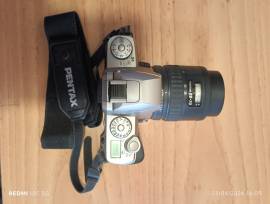 Fotocamera analogica Pentax MZ-5 con flash e borsa 