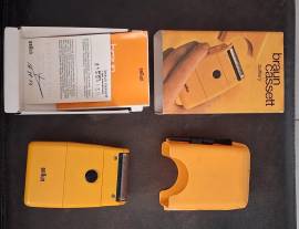 Rarissimo rasoio  design  Florian Seiffert da viaggio a batteria- BRAUN Cassett 5537-701 -  degli an