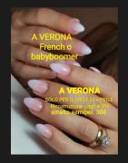 RICOSTRUZIONE UNGHIE 