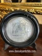 Antica placca in madreperla raffigurante la natività del XX sec.