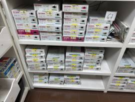 Magazzino tessuti, capi di abbigliamento e accessori