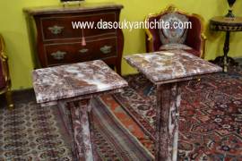 Coppia di piedistalli-colonne in marmo rosso Francia