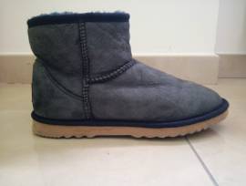 UGG Classic Mini II