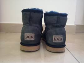 UGG Classic Mini II