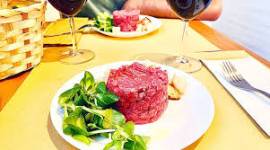 VINO & AFFETTATI CON BUONI FORMAGGI E TARTARE ZONA MOVIDA MILANESE - LOCALE CHE NON HA MAI CRISI