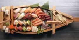 RISTORANTE CON LOUNGE BAR -APERITIVI - ADATTO ANCHE GARUM FOOD & DRINK VERAMENTE INTERESSANTE ED
