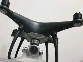 Drone DJI Phantom 4 Pro Obsidian,4K come NUOVO 20mpx 4 BATT. +3 filtri POLAR PRO