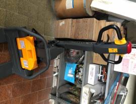 Transpallet elettrico con batteria al litio