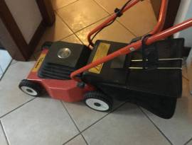 Vendo RASAERBA elettrico nuovo professionale di marca causa inutilizzo 