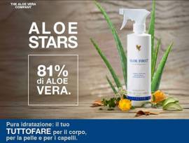 Spray multiuso lenitivo per la pelle e i capelli con 81% di aloe vera. 