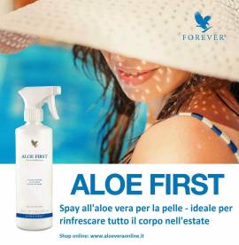 Spray multiuso lenitivo per la pelle e i capelli con 81% di aloe vera. 