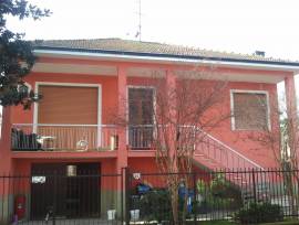 vendo villa singola a Melegnano 