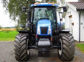 Trattore New Holland con cabina