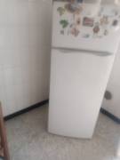 Vendo mobilio camere, salotto, cucina.