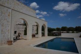 Masseria in vendita vicino Ostuni (BR) 