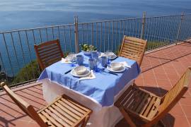 Maratea - Casa con terrazza panoramica ed accesso mare "Incomparabilmente Bella"