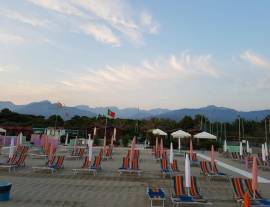 English Camp al Mare -Marina di Massa 