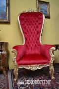Poltrona a trono stile Luigi XV Barocco in velluto rosso