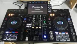Noleggio Console Pioneer RX3 - Perfetta per DJ Professionisti e Amatori