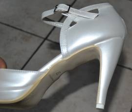 SCARPE DONNA ELEGANTI