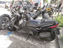 YAMAHA X MAX 400