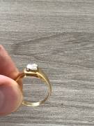 ANELLO CON DIAMANTE IN ORO GIALLO 18 CARATI 