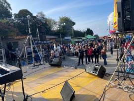 SERVIZI MUSICALI,BATTESIMI, MATRIMONI COMUNIONI, ANIMAZIONE DJSET FESTE PRIVATE