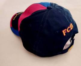 Cappello Ufficiale FC Barcelona originale  con visiera regolabile con chiusura velcro 58 cm.
