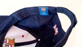 Cappello Ufficiale FC Barcelona originale  con visiera regolabile con chiusura velcro 58 cm.