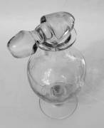 Bottiglia per liquore/ rosolio, in vetro trasparente decorazioni molate a foglie stilizzate