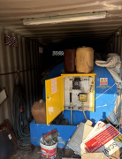 Container con cisterna gasolio e materiale vario