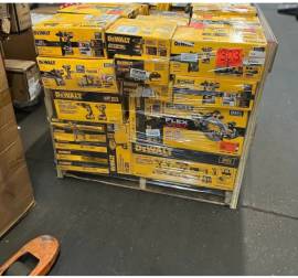 Set combinazione di utensili elettrici Dewalt 20V MAX 8 Disponibili su pallet. 60 pezzi su un pallet