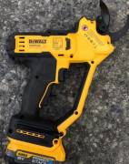 Set combinazione di utensili elettrici Dewalt 20V MAX 8 Disponibili su pallet. 60 pezzi su un pallet