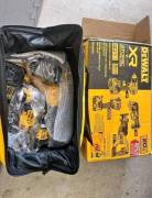 Kit combinazione di utensili elettrici Dewalt 20V MAX 8 Disponibili in vendita al dettaglio e pallet