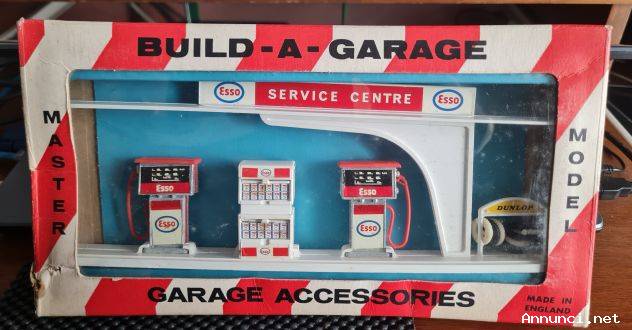Moderno distributore Vintage anni '50/'60 Build-A-Garage in scala 1:43 dell'inglese Master Model Mid