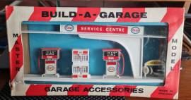 Moderno distributore Vintage anni '50/'60 Build-A-Garage in scala 1:43 dell'inglese Master Model Mid