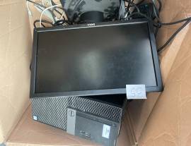 Arredo negozio smontato e macchine da ufficio