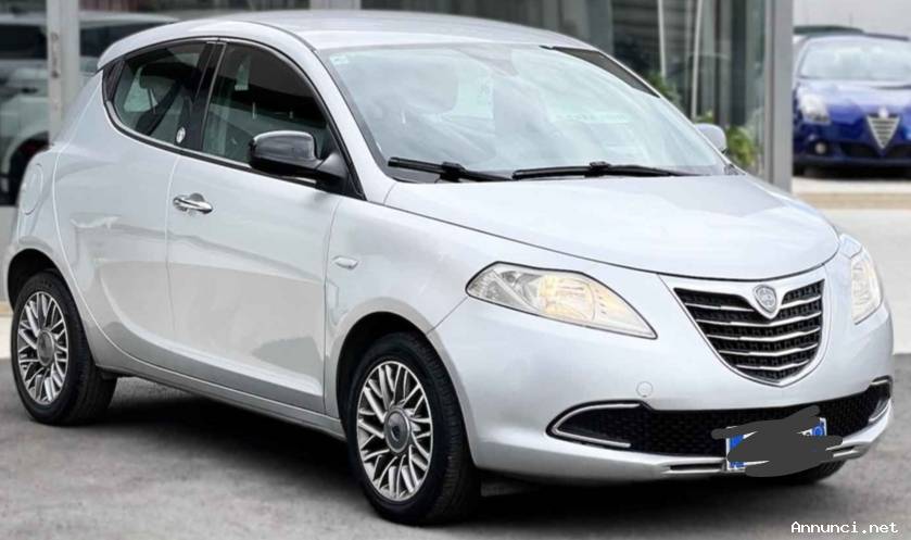 Lancia Ypsilon GPL