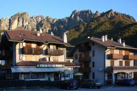 MANSARDA ARREDATA S. ANTONIO DI VALLI DEL PASUBIO (VI)