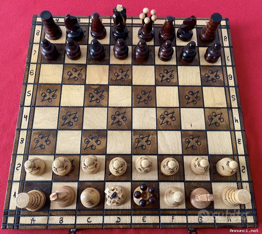 scacchiera in legno tatta a mano vintage anni '60