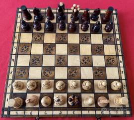 scacchiera in legno tatta a mano vintage anni '60