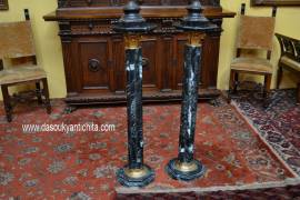Coppia di colonne-piedistallo in marmo verde