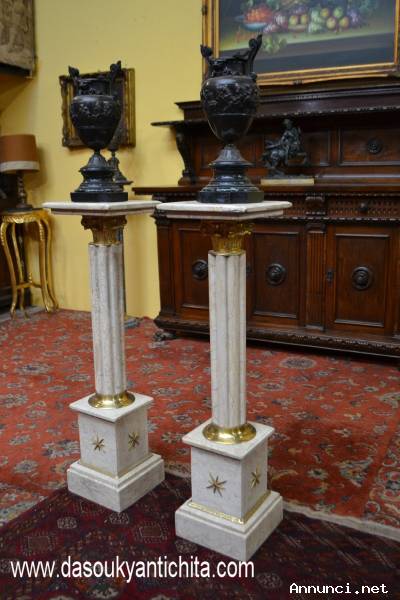 Coppia di colonne-piedistalli in marmo stile Impero