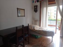 Via san Giacomo dei Capri - Ampio appartamento