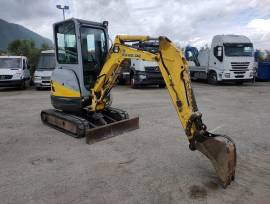 Miniescavatore usato NEW HOLLAND E22.2SR