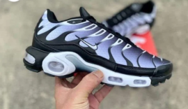 100 paia scarpe Nike originali 