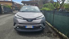 Autovettura Toyota C-HR