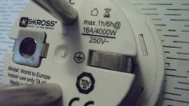 SKROSS - Adattatore 220volts, da presa Shuco a presa del resto del mondo