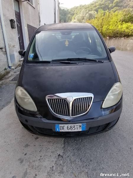 Lancia musa 1,9 Multijet diesel del 2007 modello oro